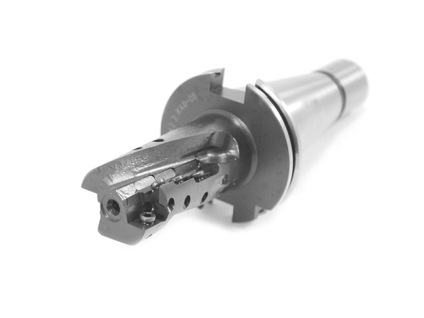 Фреза торцово-цилиндрическая 32x42x175 "кукуруза" с механическим креплением 4гр пл-н ZDCW 1503ADTR, SDCW 0903ADTN Z=4 к/х исп3 конус 7:24 40 AH190-R032.042.02.K40 «Русский Инструмент» (РИ)