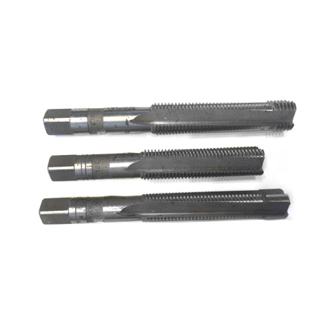 Метчик трапецеидальный Tr20х2 машинно-ручной HSS,Р6М5 левый 3шт №1,3 L=145мм, №2 L=140мм